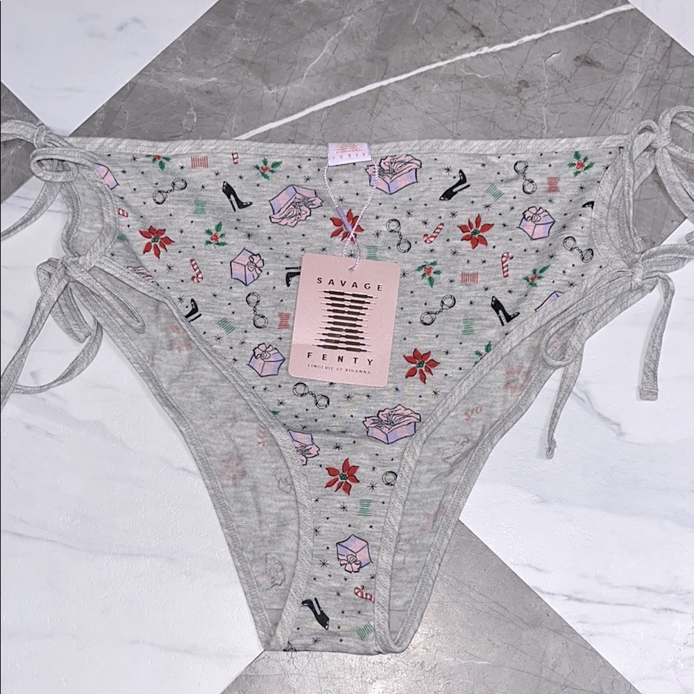 NEW Savage X Fenty Side tie hot short holiday print panty sz L